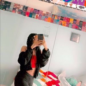 Meet your Posher, Zee